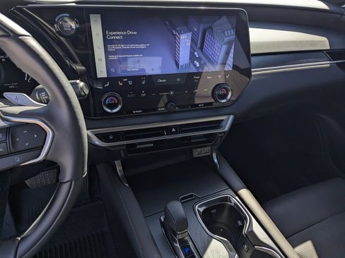 Used 2023 Lexus RX 350 FWD w/ Cold Area Package image 10