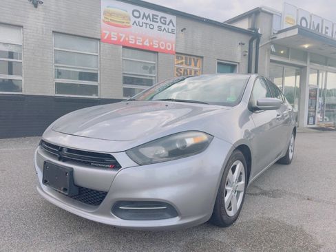 Used 2016 Dodge Dart SXT image 2