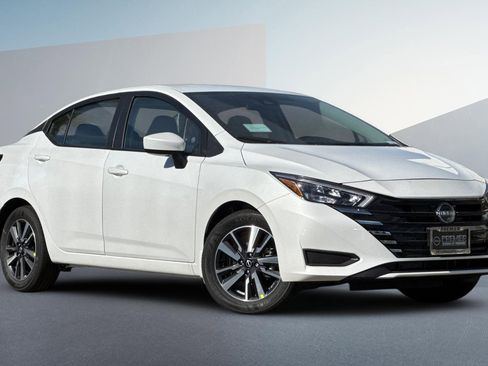 New 2025 Nissan Versa SV w/ Trunk Package image 2
