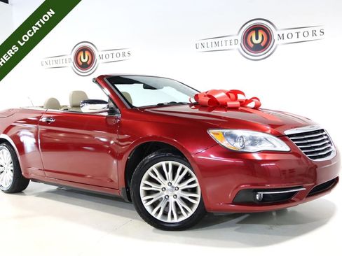 Used 2013 Chrysler 200 Limited FWD image 1