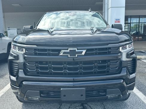 Used 2023 Chevrolet Silverado 1500 RST w/ Z71 Off-Road Package AWD/4WD image 3