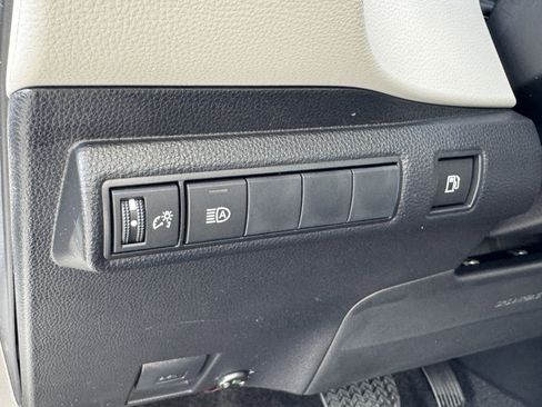 New 2026 Toyota Corolla LE image 17