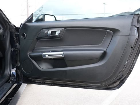 Used 2023 Ford Mustang Coupe image 22