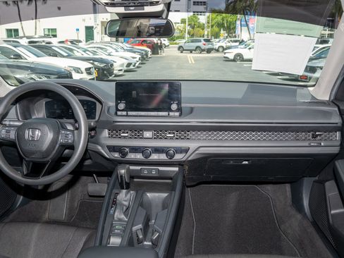 Certified 2025 Honda Accord SE image 20