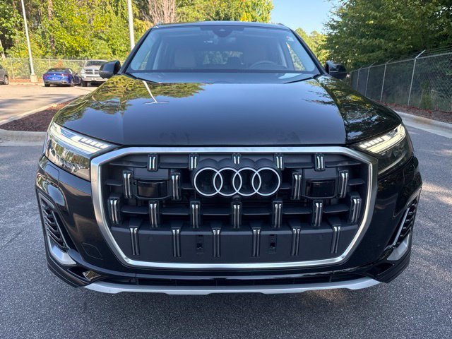 Used 2025 Audi Q7 3.0T Prestige AWD/4WD image 2