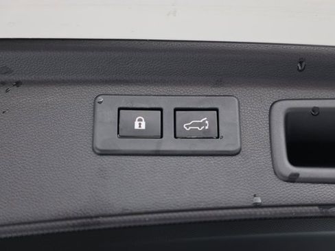 Used 2020 Subaru Forester Limited image 13