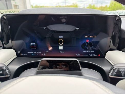 New 2026 Lincoln Aviator AWD image 16