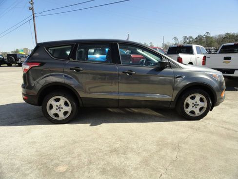 Used 2018 Ford Escape S image 5