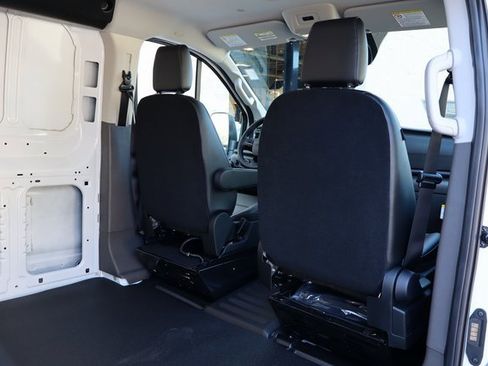 New 2025 Ford Transit 250 LR image 29