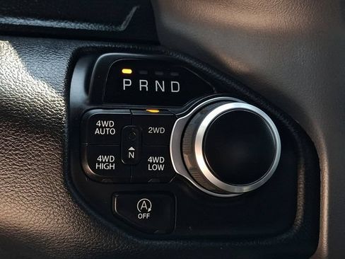 Used 2022 RAM 1500 Big Horn AWD/4WD image 14