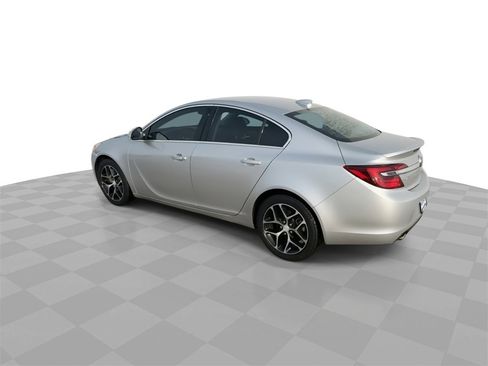Certified 2017 Buick Regal Sport Touring image 6