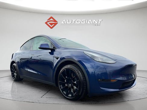 Used 2023 Tesla Model Y Long Range AWD/4WD image 10