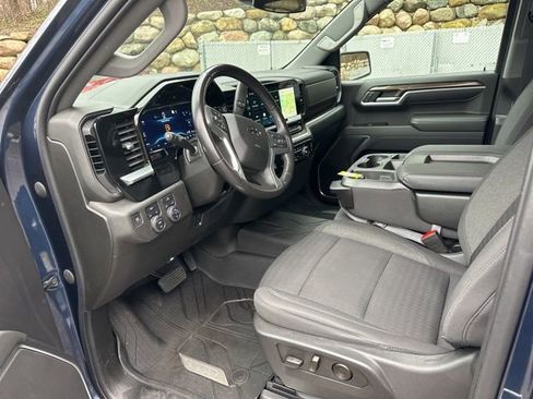 Used 2022 Chevrolet Silverado 1500 RST image 13