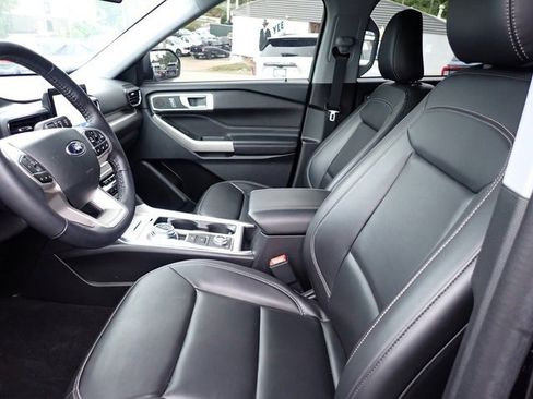Certified 2023 Ford Explorer XLT w/ Equipment Group 202A image 16
