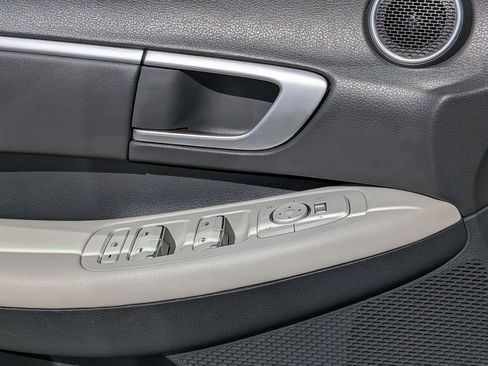 Used 2025 Hyundai Sonata SEL FWD image 13
