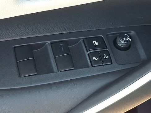 Used 2023 Toyota Corolla SE FWD image 20