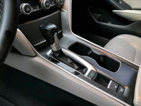 Used 2018 Honda Accord EX-L image 15