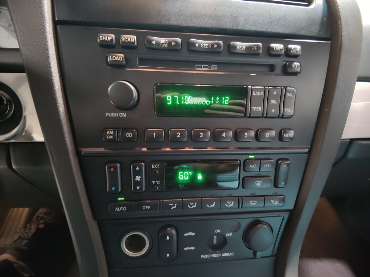 Used 2002 Ford Thunderbird RWD image 32