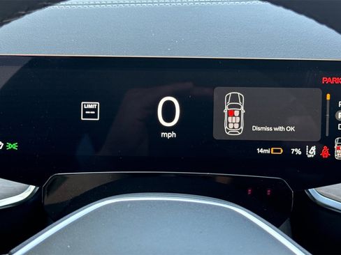 Used 2025 Volvo EX90 Ultra image 25