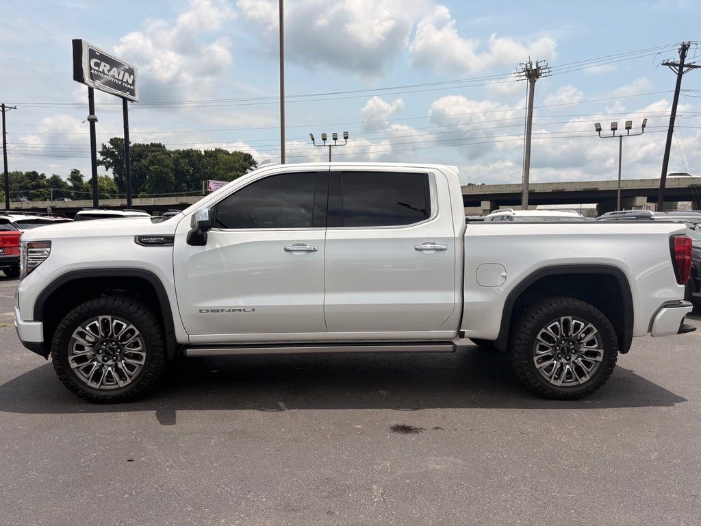 Used 2024 GMC Sierra 1500 Denali Ultimate AWD/4WD image 4
