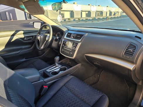 Used 2018 Nissan Altima 2.5 S w/ S Convenience Package image 9