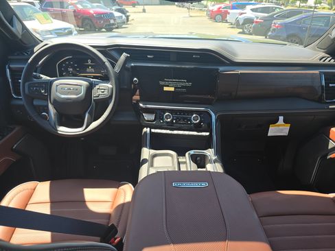 New 2026 GMC Sierra 3500 Denali Ultimate AWD/4WD image 12
