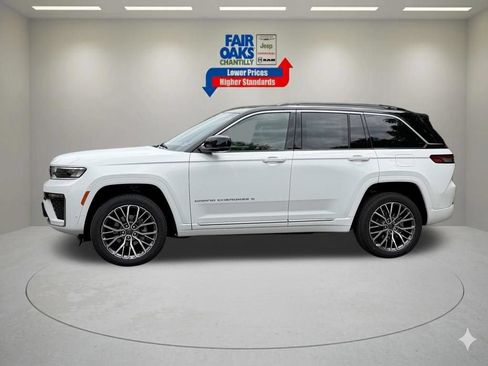 New 2026 Jeep Grand Cherokee Summit AWD/4WD image 10