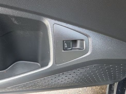 Used 2019 Volkswagen Jetta SEL image 21