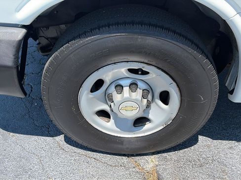 Used 2013 Chevrolet Express 2500 w/ Cold Climate Package RWD image 30