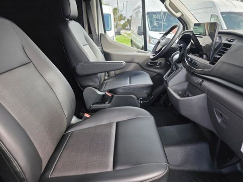 New 2025 Ford Transit 250 148 Medium Roof w/ Load Area Protection Package image 17