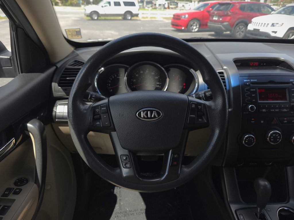 Used 2011 Kia Sorento 2WD image 21