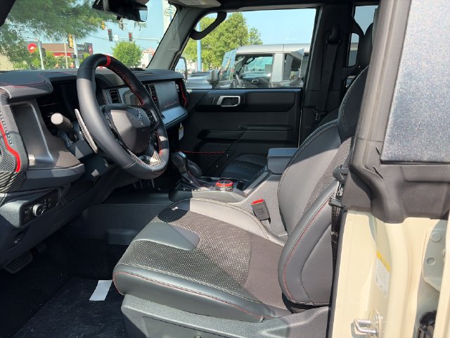 New 2026 Ford Bronco Raptor w/ Interior Carbon Fiber Pack AWD/4WD image 12