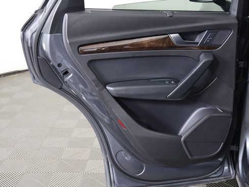 Used 2018 Audi Q5 2.0T Premium Plus w/ Premium Plus Package image 27