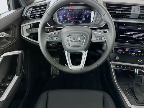 New 2025 Audi Q3 2.0T Premium image 5