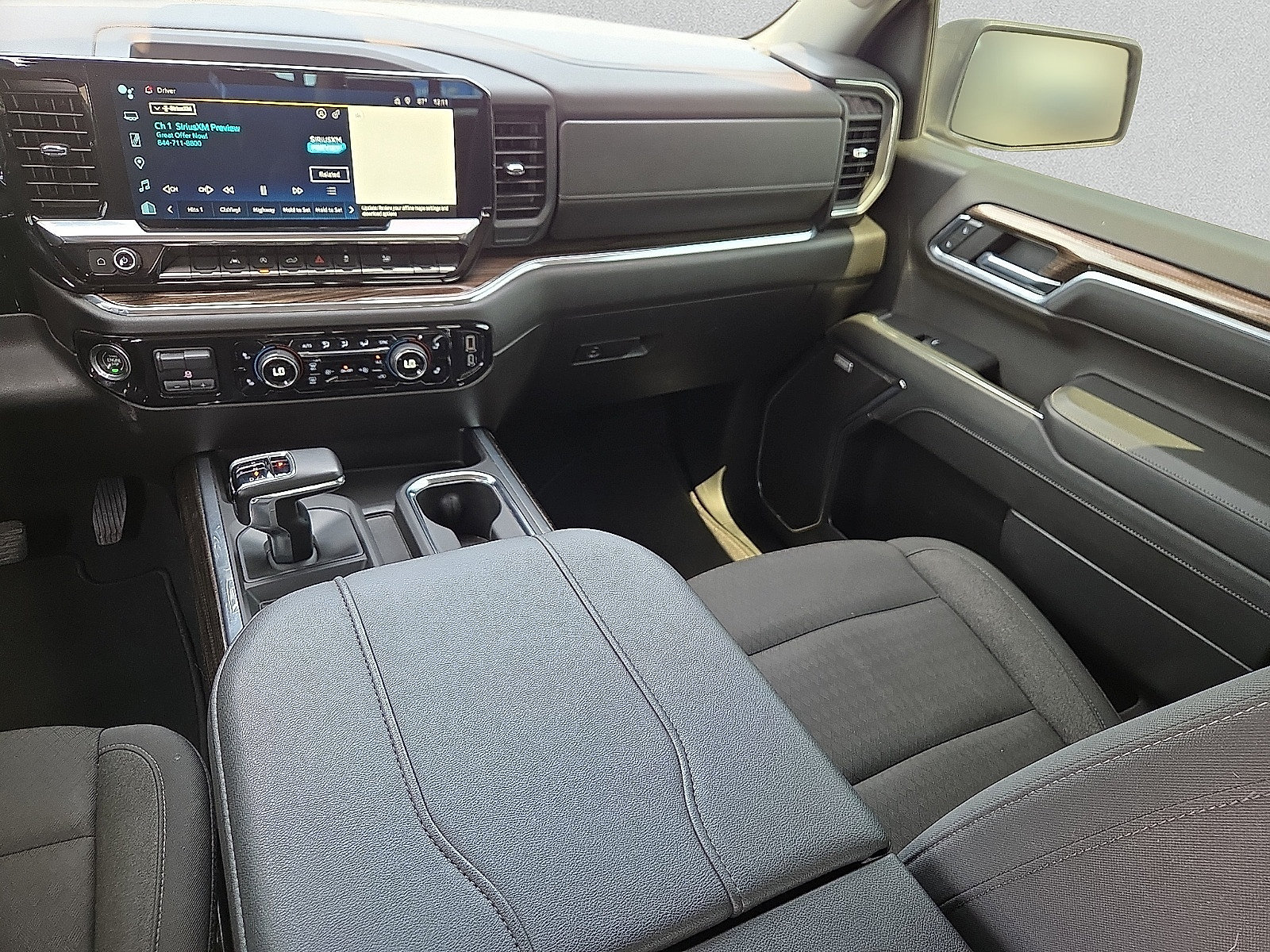 Certified 2024 Chevrolet Silverado 1500 RST w/ Convenience Package II AWD/4WD image 12