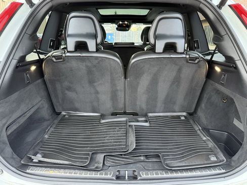 Used 2017 Volvo XC90 T8 R-Design w/ Vision Package image 24