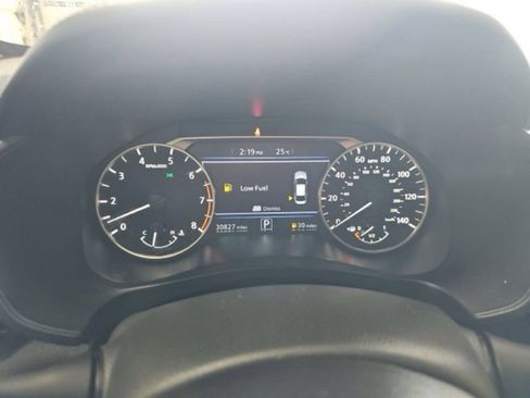 Used 2023 Nissan Altima 2.5 SR w/ SR Premium Package FWD image 10