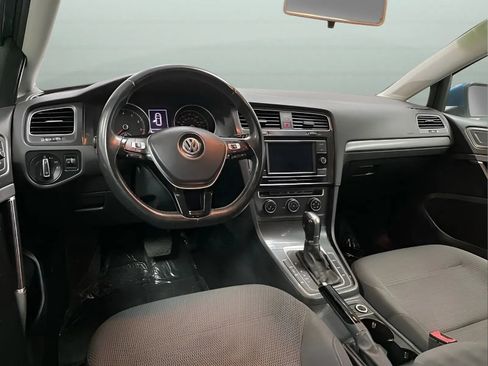Used 2019 Volkswagen Golf SE FWD image 21