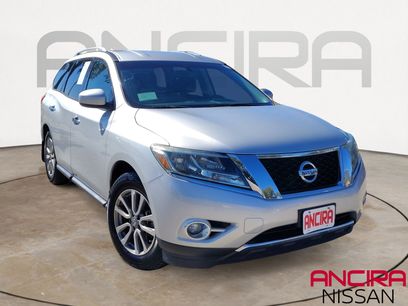 Used 2015 Nissan Pathfinder SV w/ Trailer Tow Package