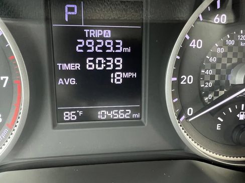 Used 2019 Hyundai Elantra SE w/ Winter Weather Package FWD image 30