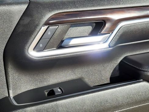 Used 2024 GMC Sierra 2500 SLT w/ SLT Premium Package image 28