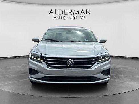 Used 2021 Volkswagen Passat 2.0T SE FWD image 8