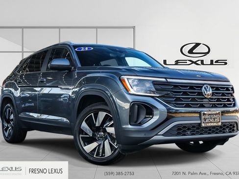 Used 2024 Volkswagen Atlas Cross Sport SE image 1