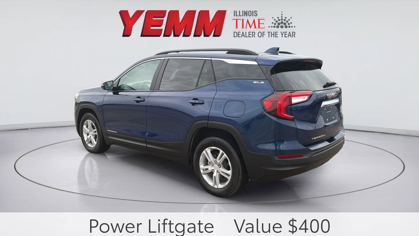 Used 2023 GMC Terrain SLE w/ Driver Convenience Package FWD image 9