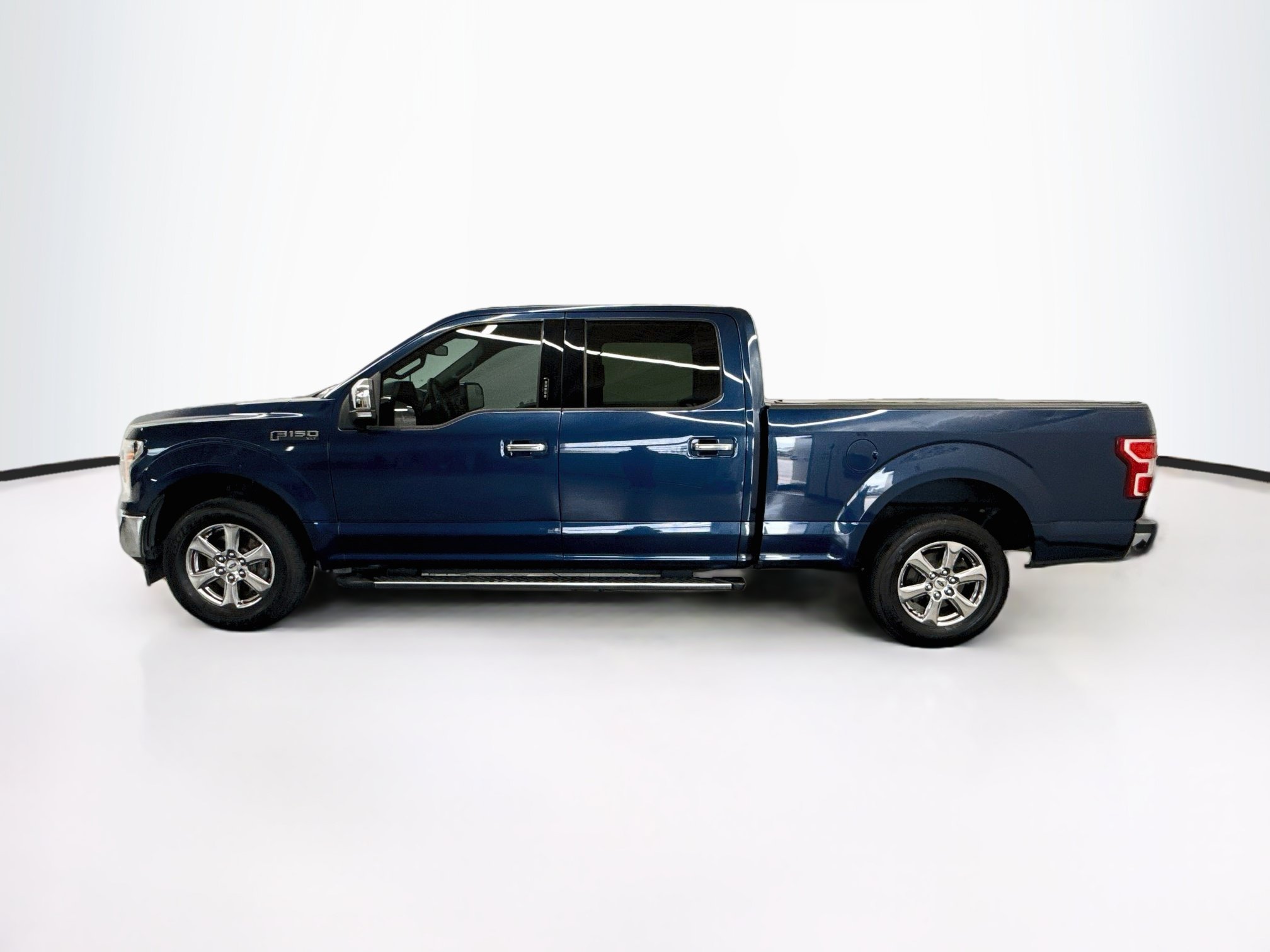 Used 2019 Ford F150 XLT w/ Equipment Group 302A Luxury RWD image 4