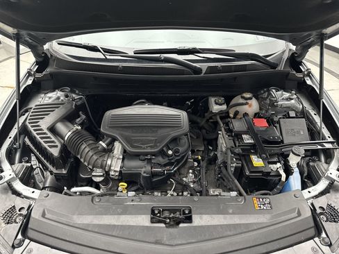 Used 2025 Cadillac XT6 Premium Luxury image 30