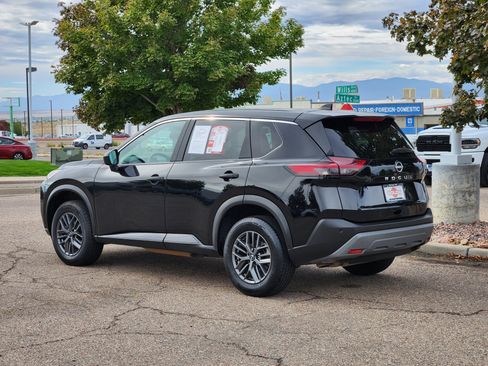 Used 2023 Nissan Rogue S image 3