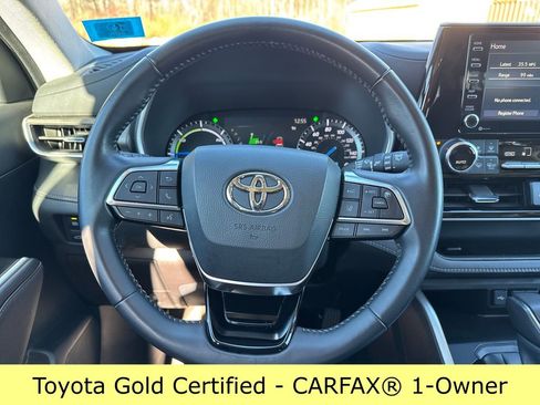 Certified 2021 Toyota Highlander XLE image 17