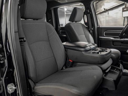 Used 2024 RAM 2500 Big Horn w/ Safety Group image 34