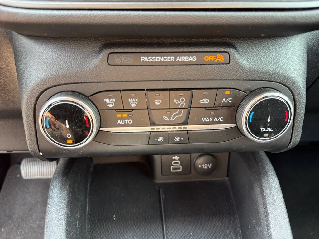 Used 2025 Ford Escape Active AWD/4WD image 28